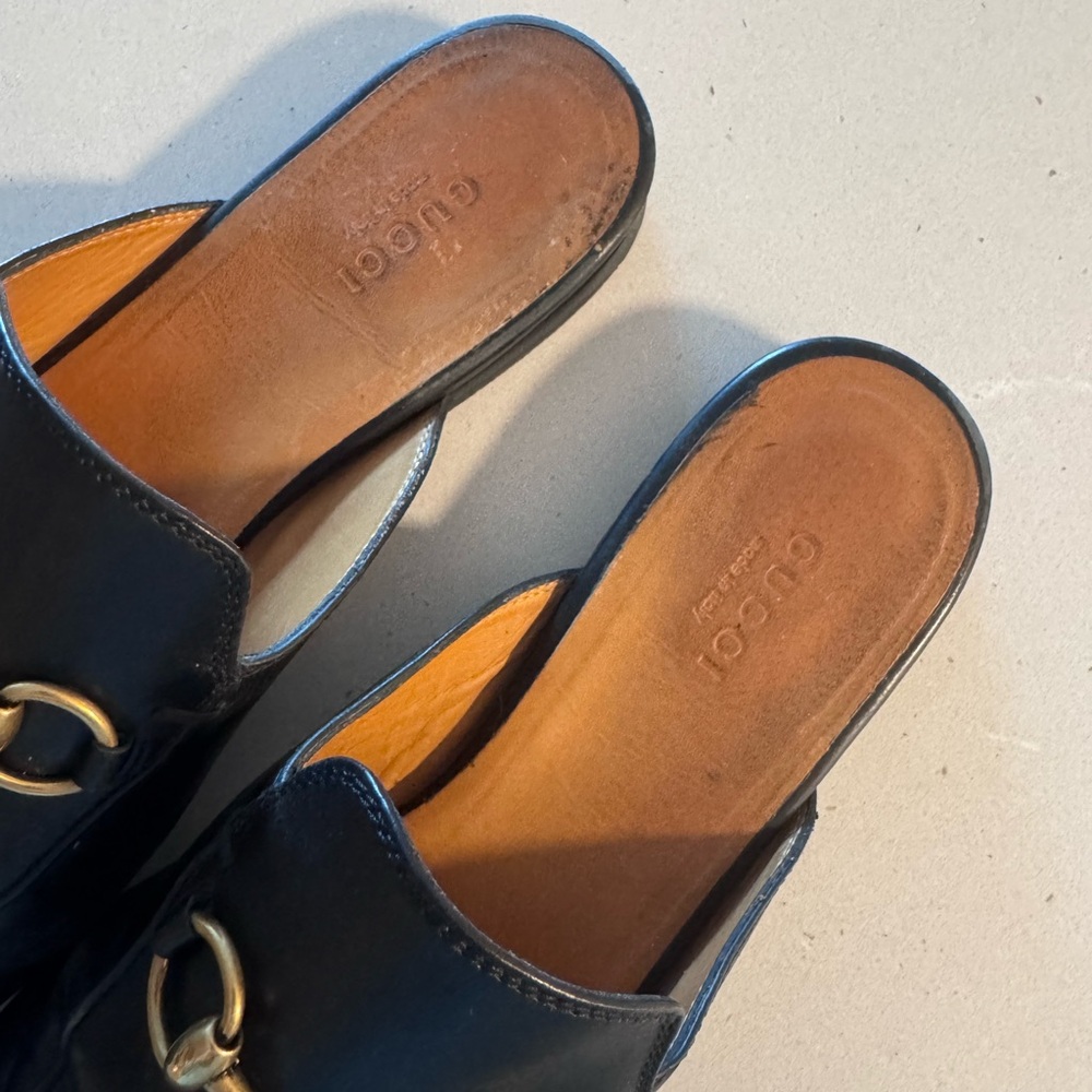 Gucci Leather Loafers with Gold Detail - Picture 2 of 4